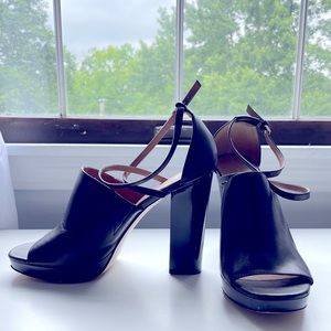 Calvin Klein Baida strappy black and blue mules